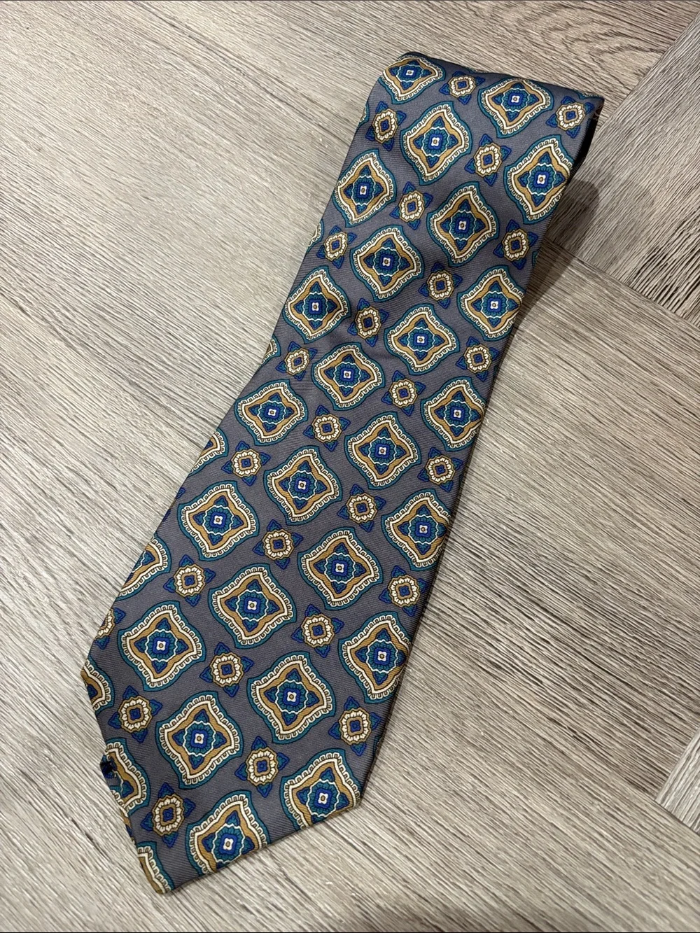 Sheaf & Caber Vintage 100% Silk Tie in Gray and Blue